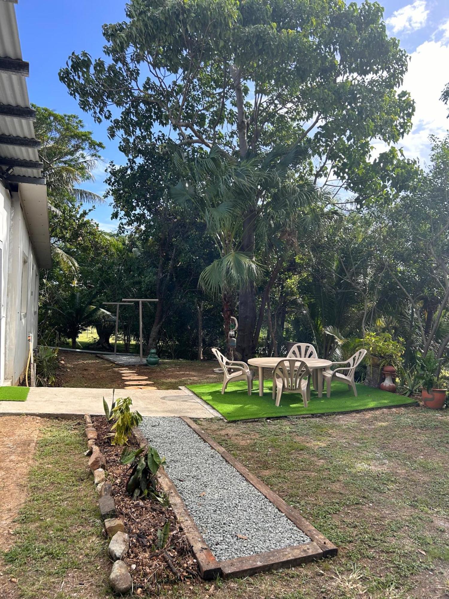 Villa La Piaule De Nessadiou à Bourail Extérieur photo